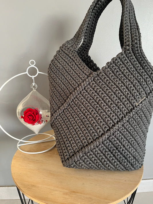 Sac Mimie gris anthracite au crochet