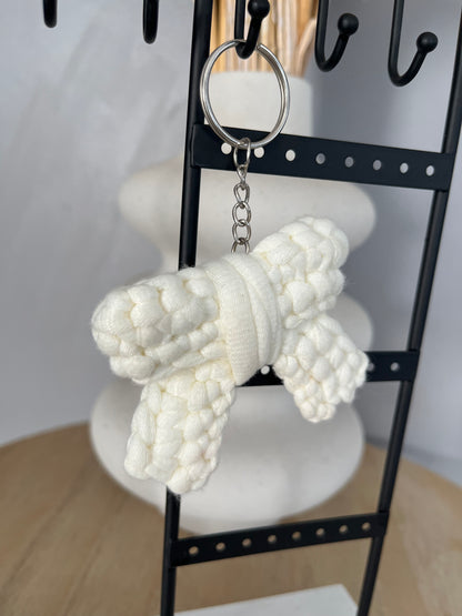 Porte-clés Yona en forme de nœud au crochet