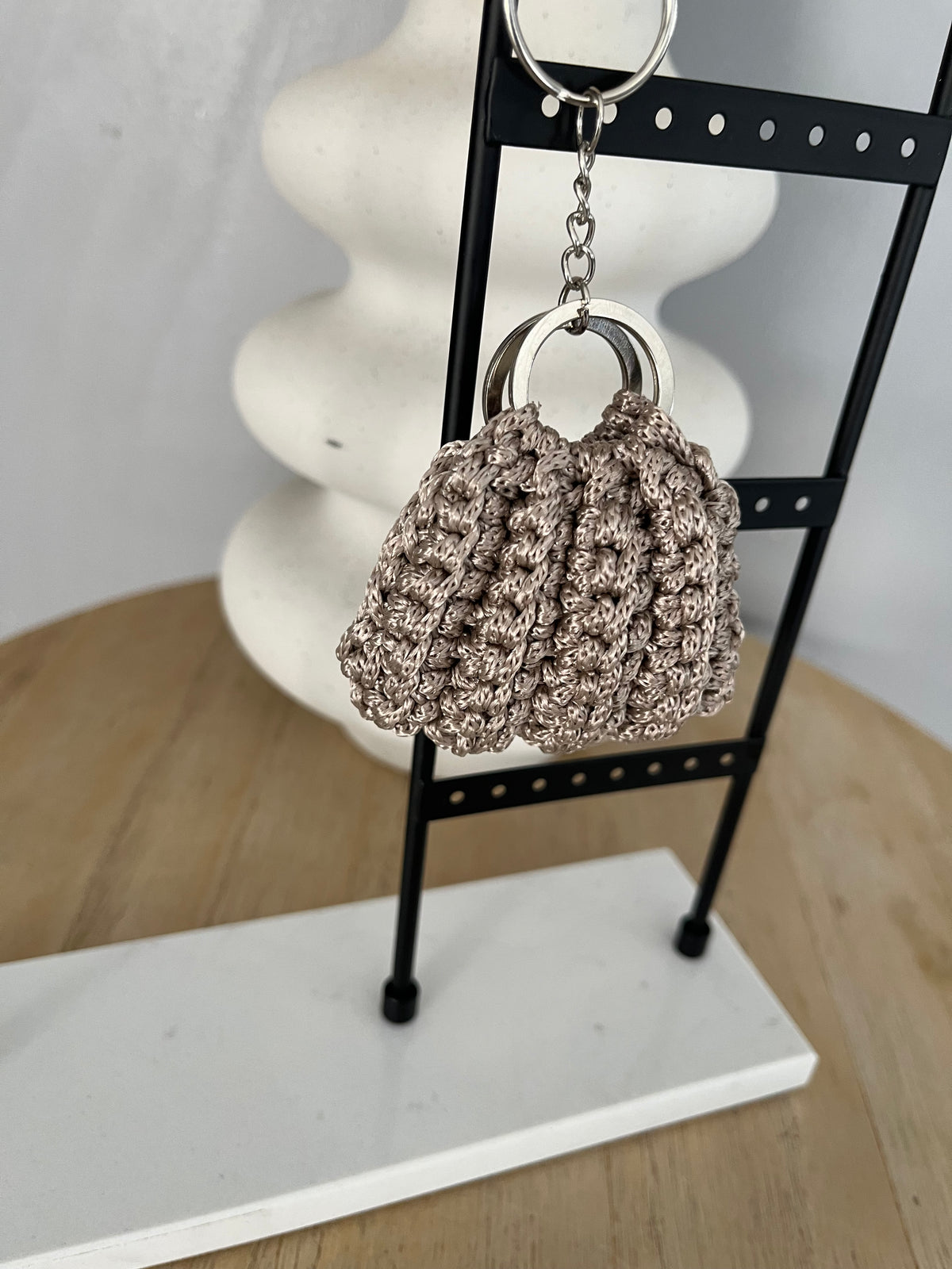 Porte-clés Tohé mini sac au crochet — photo 2